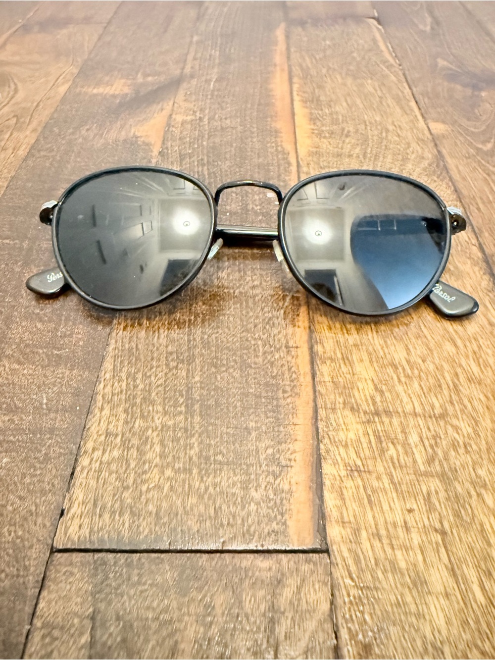 Black Persol Men's Round Metal Sunglasses - Classic Polarized Look